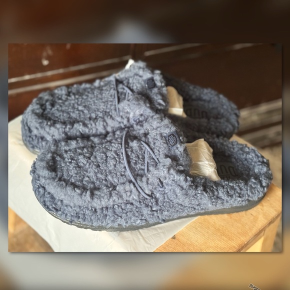 Hey Dude Fuzzy Wally Slipper Size 13 - Picture 3 of 12